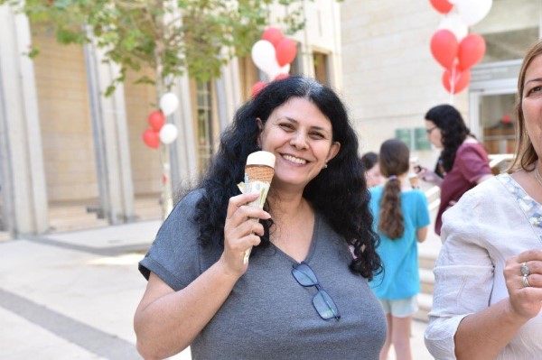 24 מתוך 43